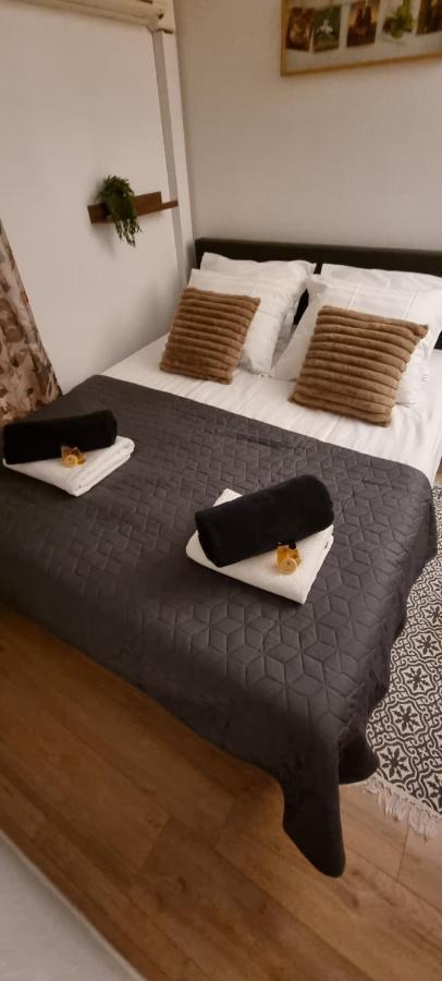 Chalet Harmony Prive Wellness พุทเทิน ภายนอก รูปภาพ